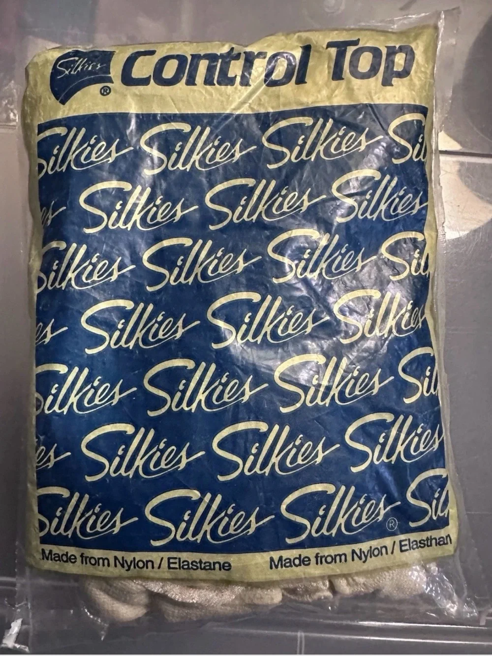 Silkies pantyhose Control Top Medium Off White Ivory 070209 729 USA